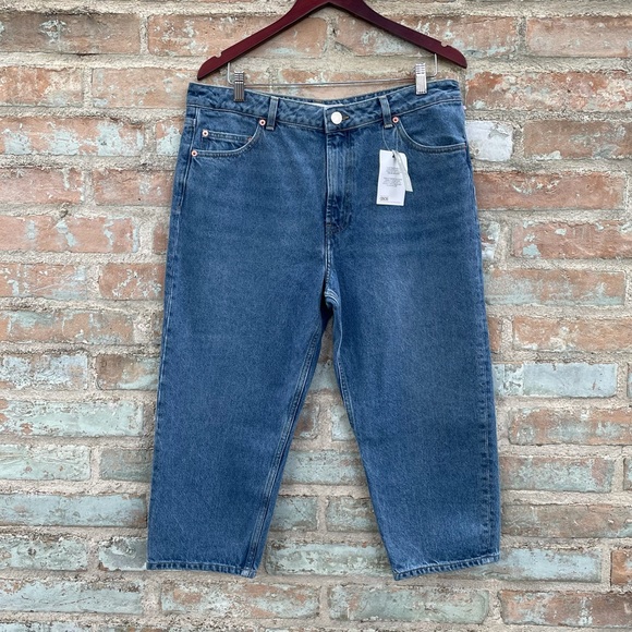ASOS Mom Jeans Remo Cropped Straight High Rise Capri Plus Curve Denim NWT - Picture 1 of 7